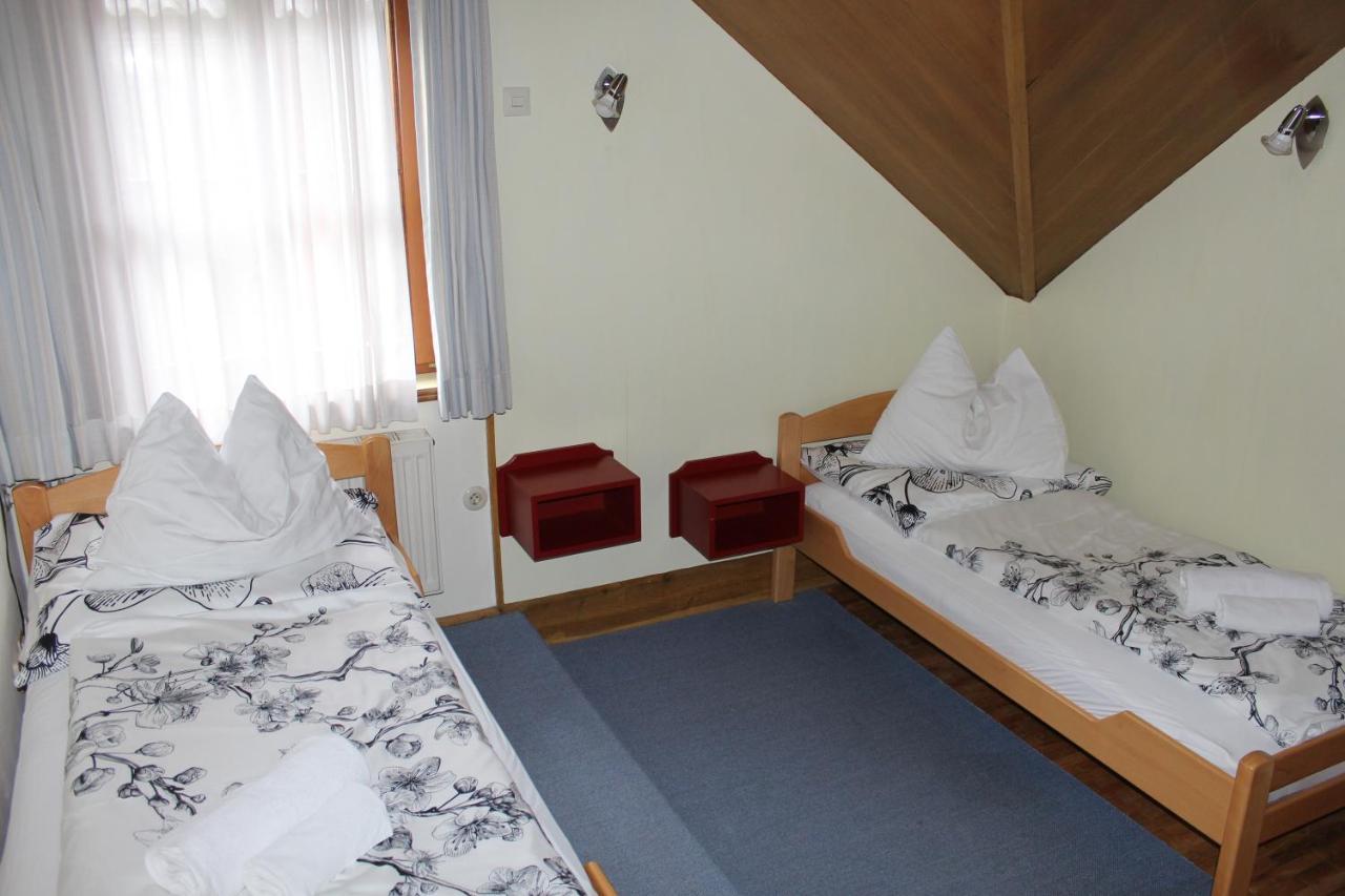 Hotel Alt Kirchheim Бад Кляйнкирххайм Экстерьер фото