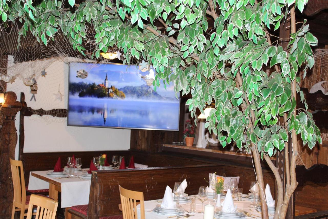 Hotel Alt Kirchheim Бад Кляйнкирххайм Экстерьер фото