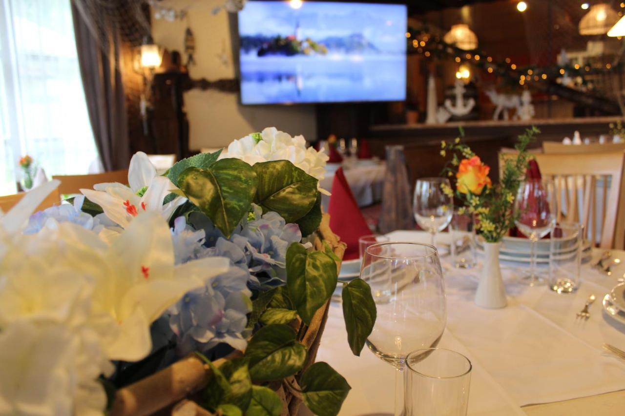 Hotel Alt Kirchheim Бад Кляйнкирххайм Экстерьер фото