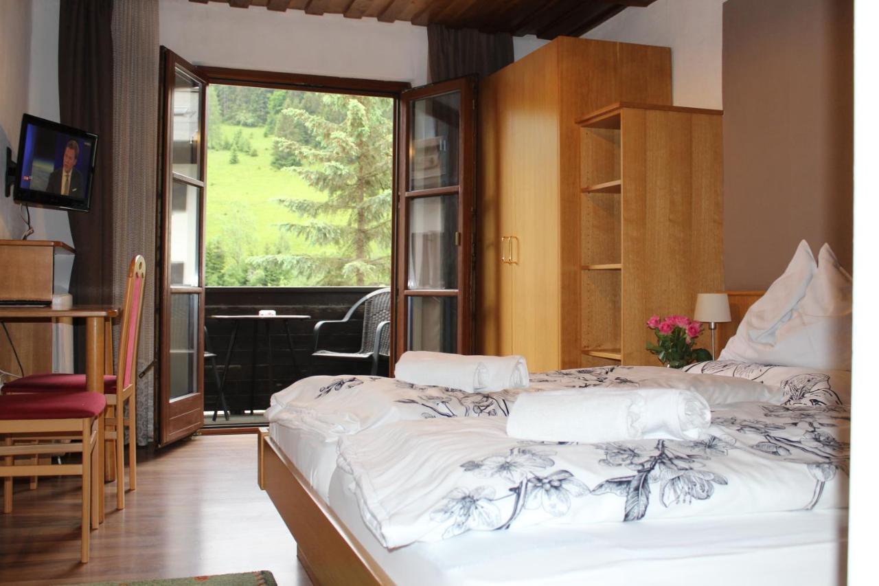 Hotel Alt Kirchheim Бад Кляйнкирххайм Экстерьер фото