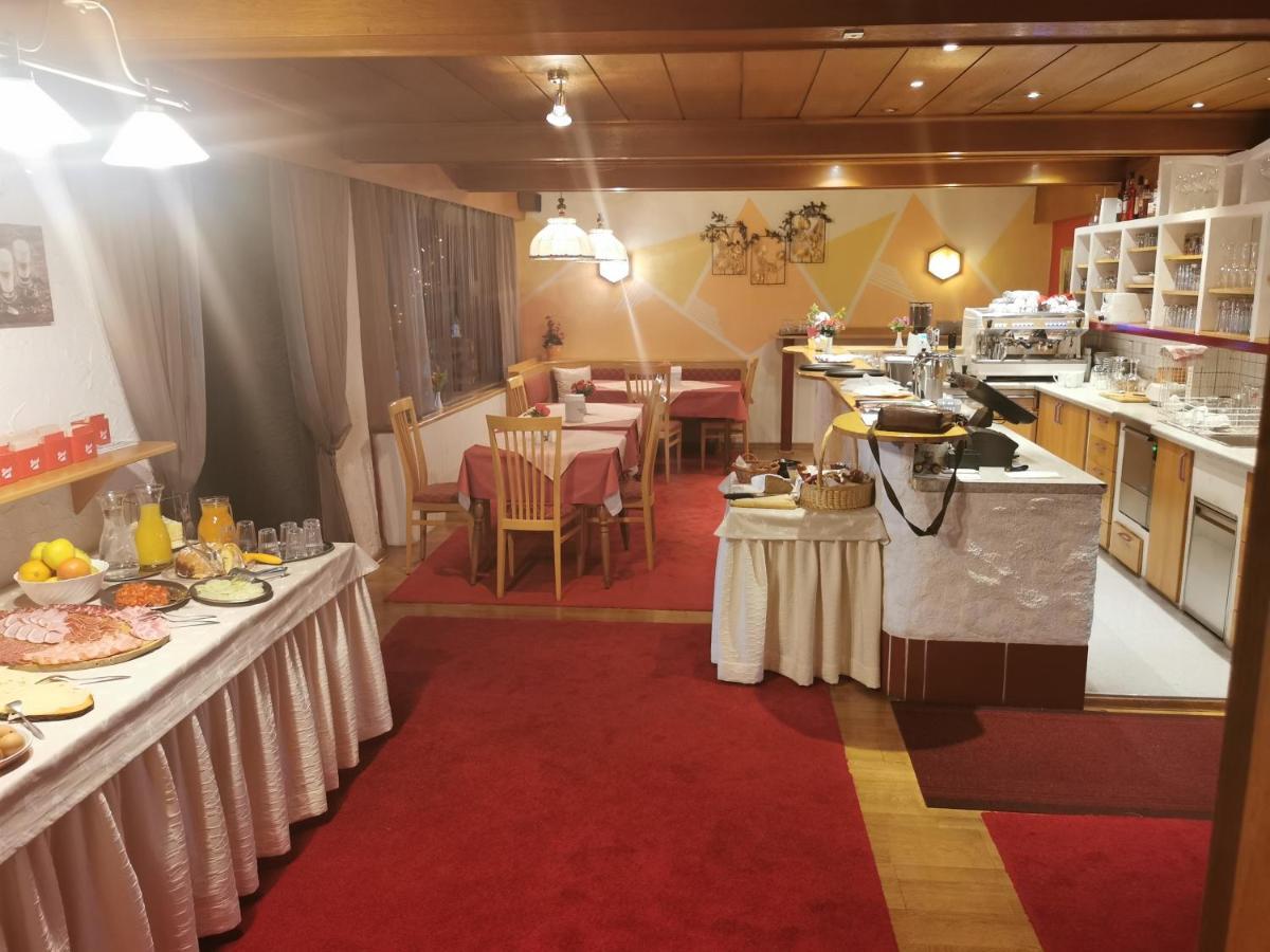Hotel Alt Kirchheim Бад Кляйнкирххайм Экстерьер фото